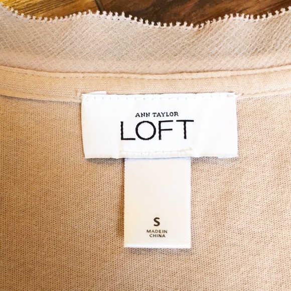 ✨ Loft Sequined Top ✨ - Picture 5 of 6